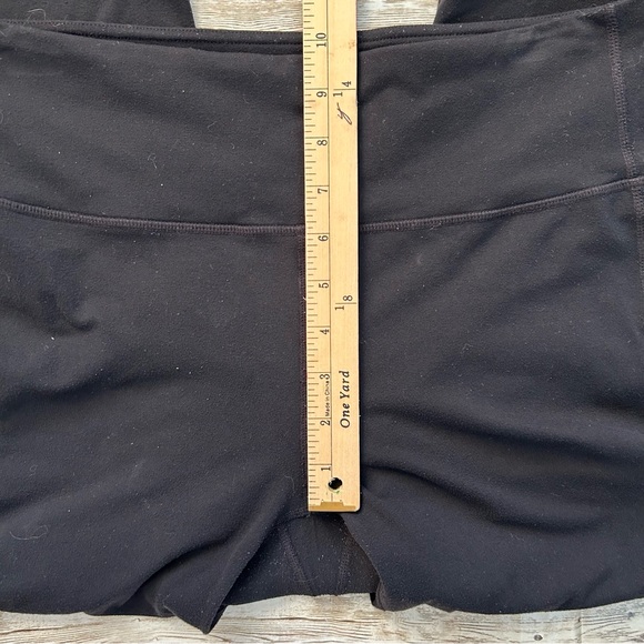 Athleta Cropped Leggings LARGE - Picture 6 of 6
